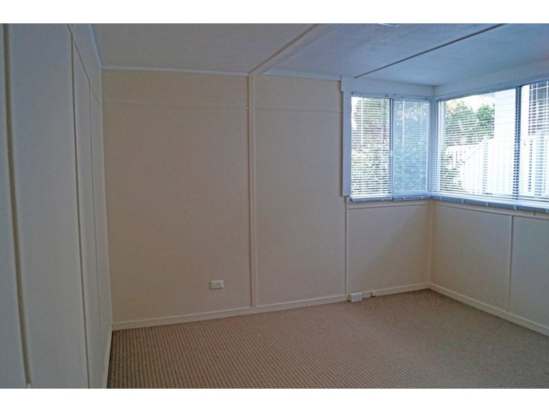 28 First Street, Camp Hill QLD 4152