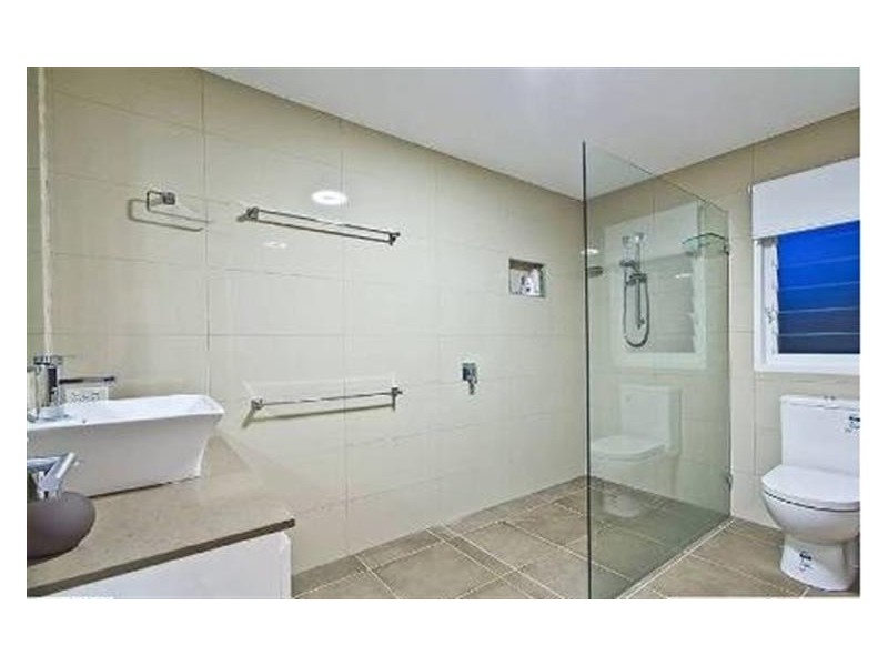 11a Laurie Street, Carina Heights QLD 4152