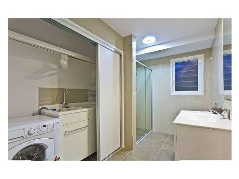 11a Laurie Street, Carina Heights QLD 4152