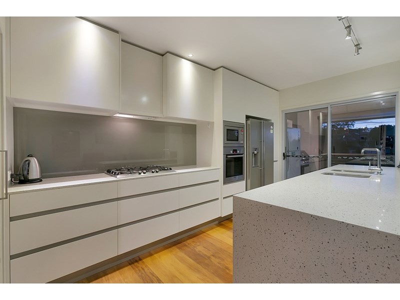 31 Gristock Street, Coorparoo QLD 4151