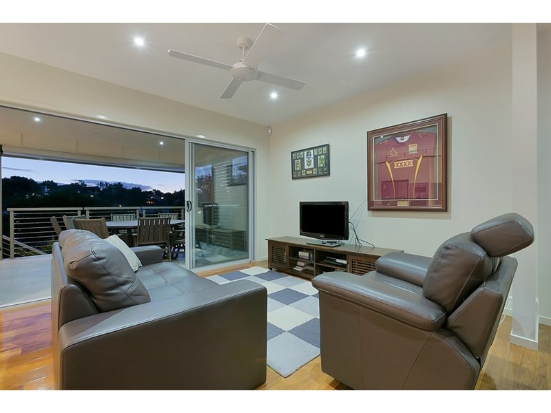 31 Gristock Street, Coorparoo QLD 4151