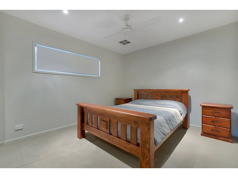 31 Gristock Street, Coorparoo QLD 4151