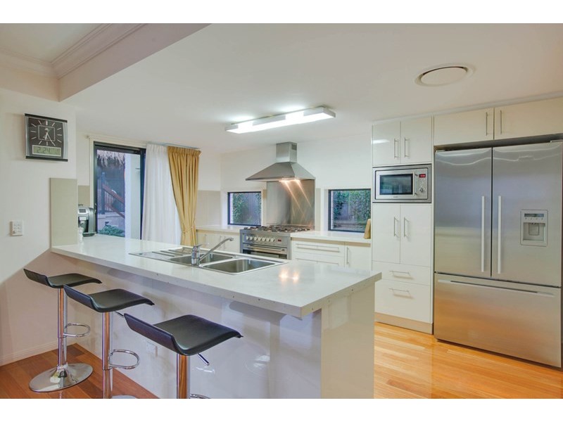 60 Turner Avenue, Fairfield QLD 4103