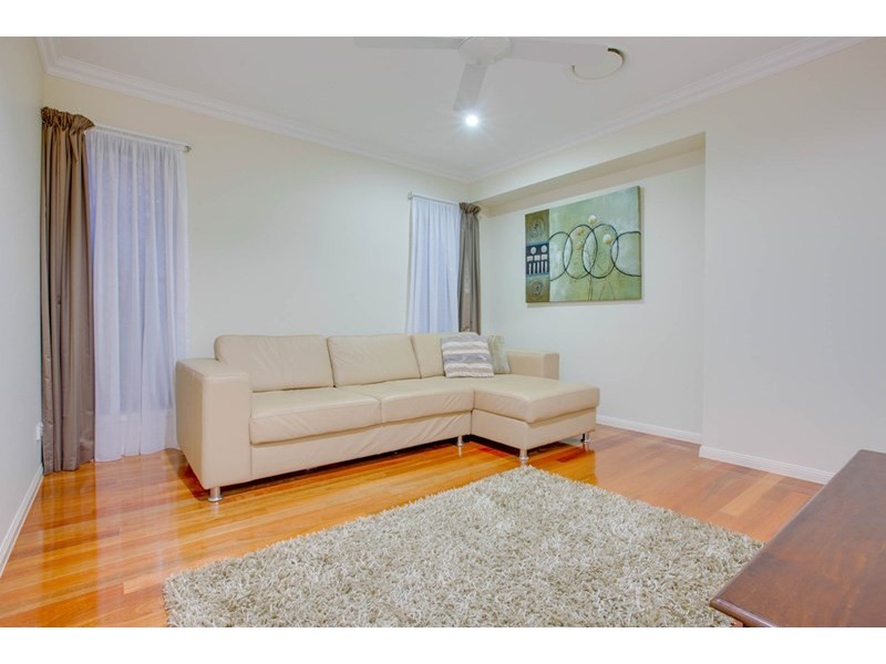 60 Turner Avenue, Fairfield QLD 4103