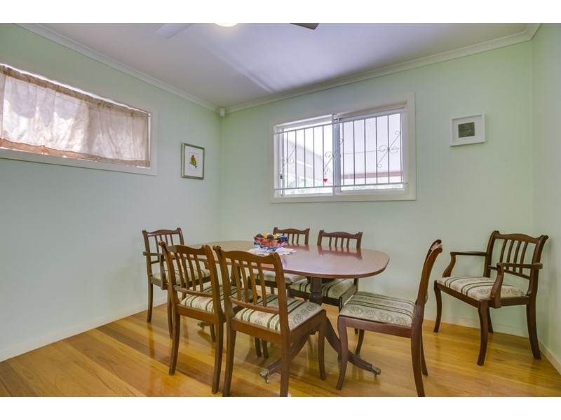 24 Coreen Street, Wynnum QLD 4178