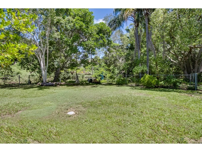 24 Coreen Street, Wynnum QLD 4178