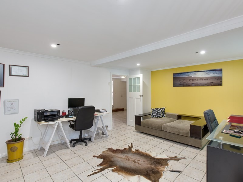 5 Bodalla Street, Norman Park QLD 4170