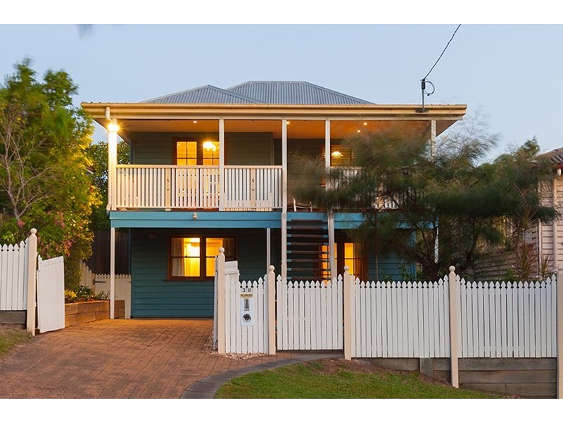 38 Waratah Avenue, Holland Park West QLD 4121