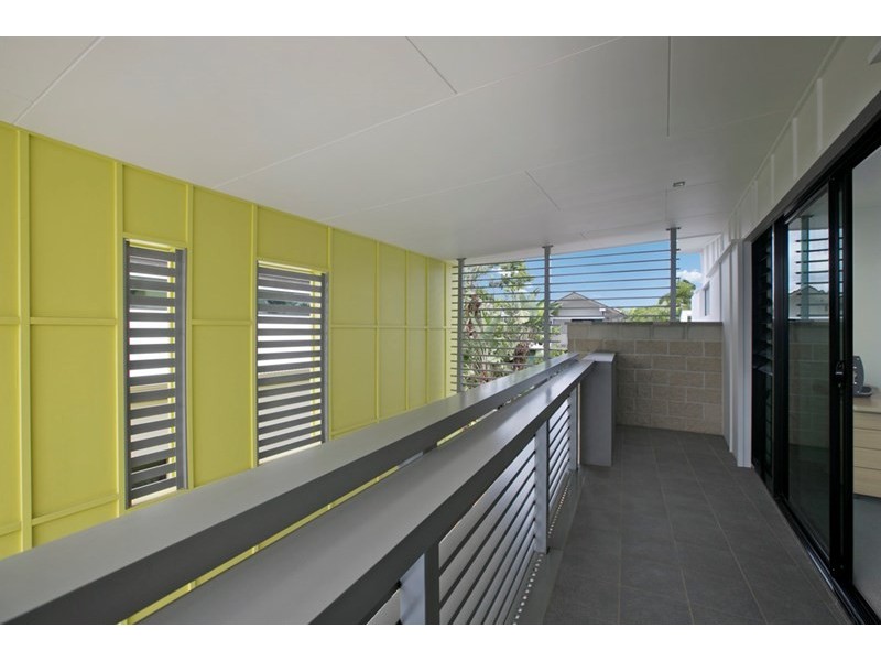 22 Shore Crescent, Bulimba QLD 4171