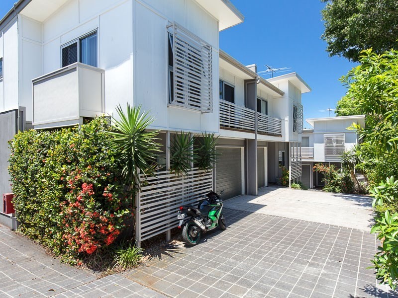 2/105 Thynne Road, Morningside QLD 4170