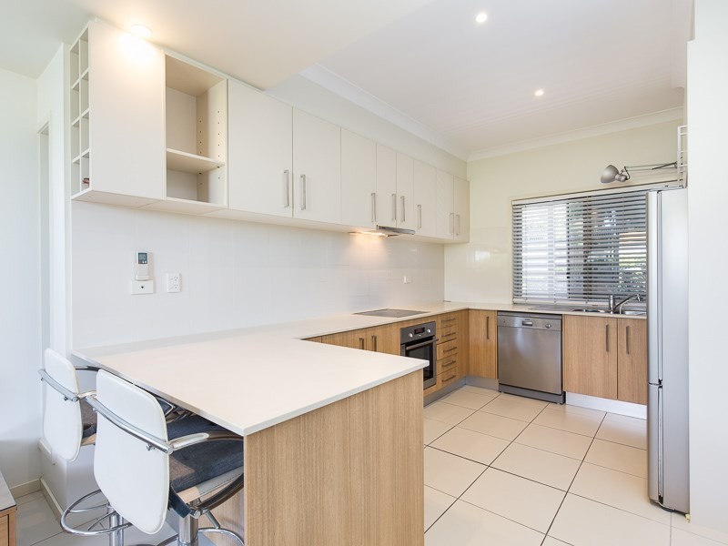 2/105 Thynne Road, Morningside QLD 4170