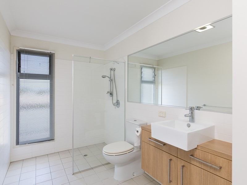 2/105 Thynne Road, Morningside QLD 4170