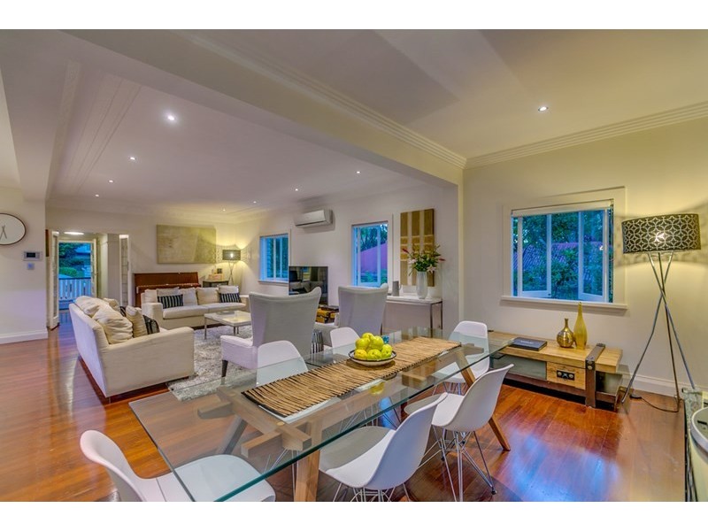 22 Beresford Terrace, Coorparoo QLD 4151