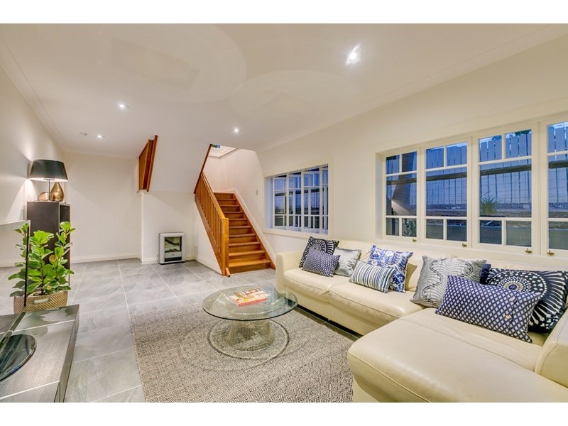 22 Beresford Terrace, Coorparoo QLD 4151