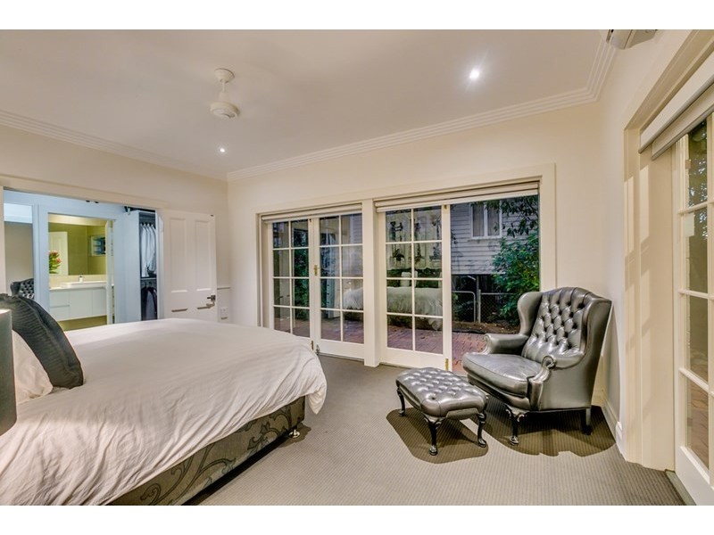 22 Beresford Terrace, Coorparoo QLD 4151