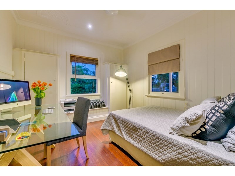 22 Beresford Terrace, Coorparoo QLD 4151