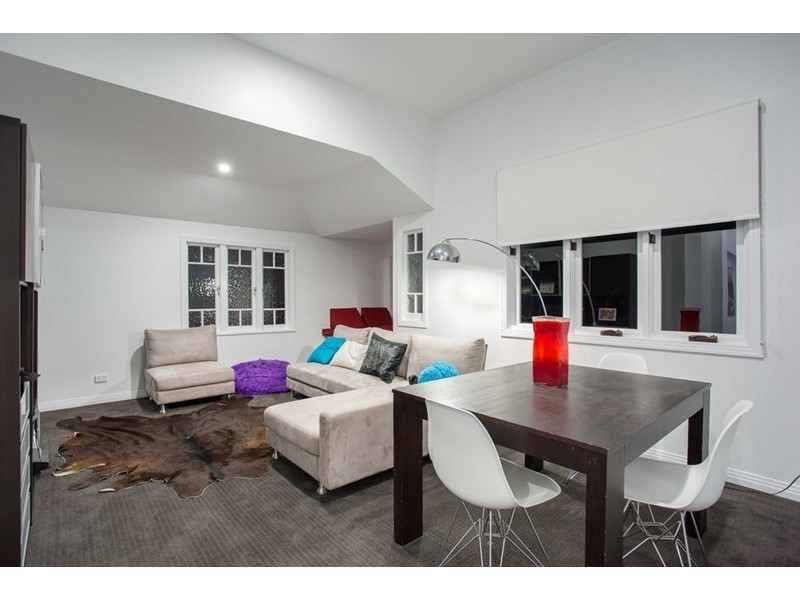 7 Merinda Street, Greenslopes QLD 4120