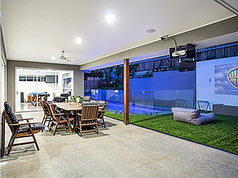 7 Merinda Street, Greenslopes QLD 4120