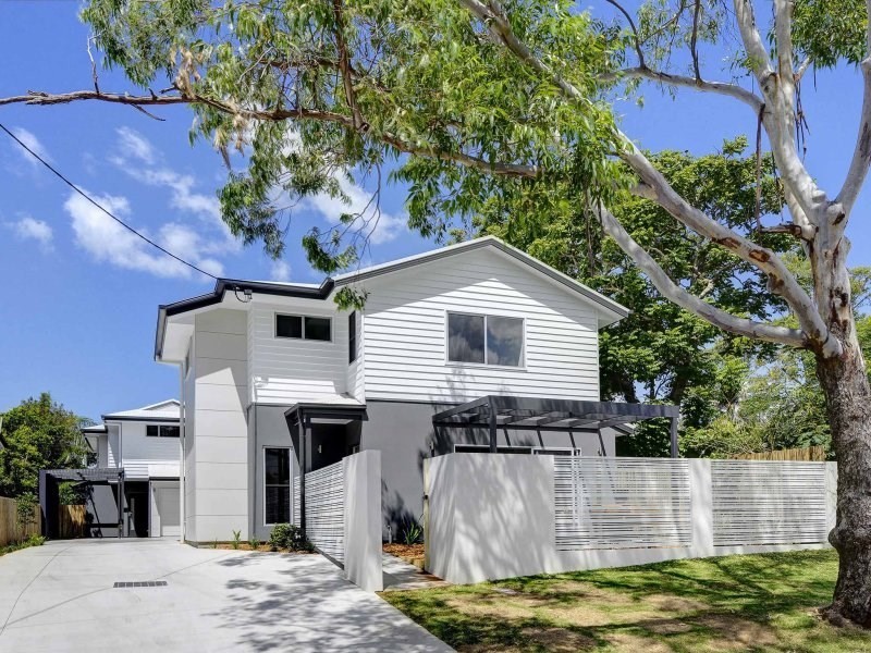 2/20 Moore Street, Morningside QLD 4170