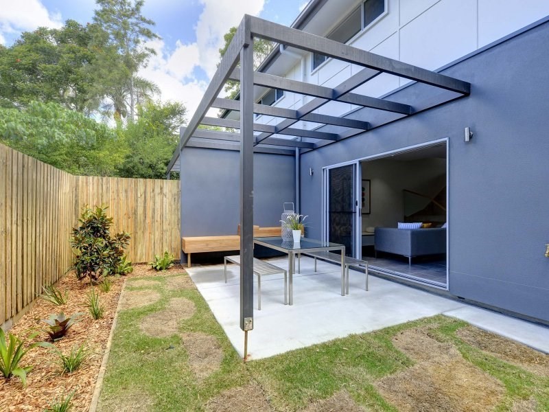 2/20 Moore Street, Morningside QLD 4170