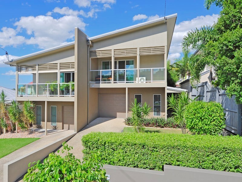 33 Riddell Street, Bulimba QLD 4171