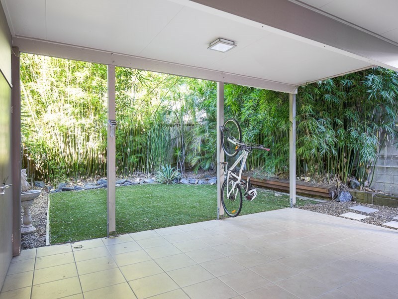 33 Riddell Street, Bulimba QLD 4171