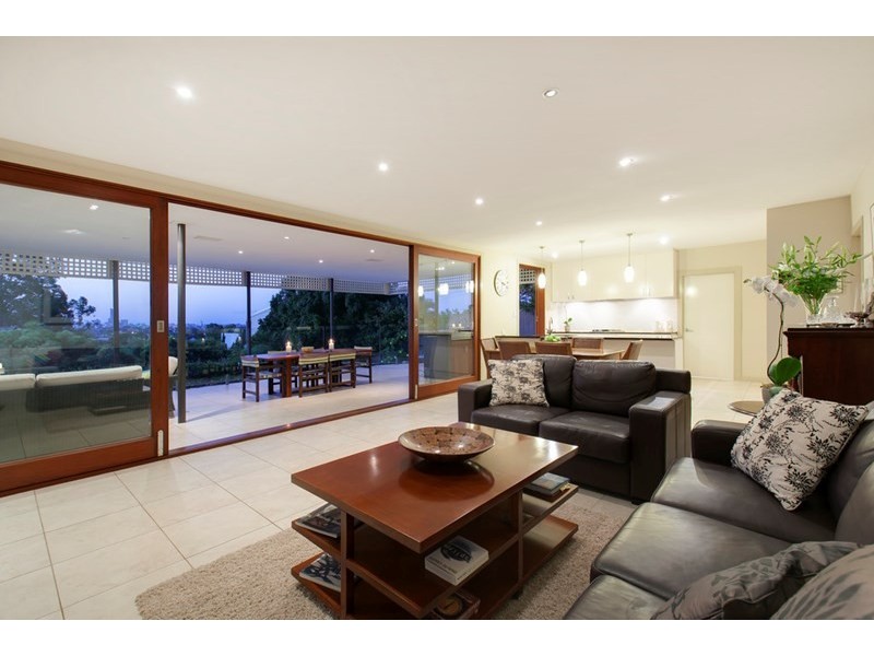 130 Sackville Street, Greenslopes QLD 4120