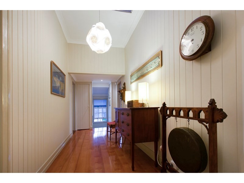 130 Sackville Street, Greenslopes QLD 4120
