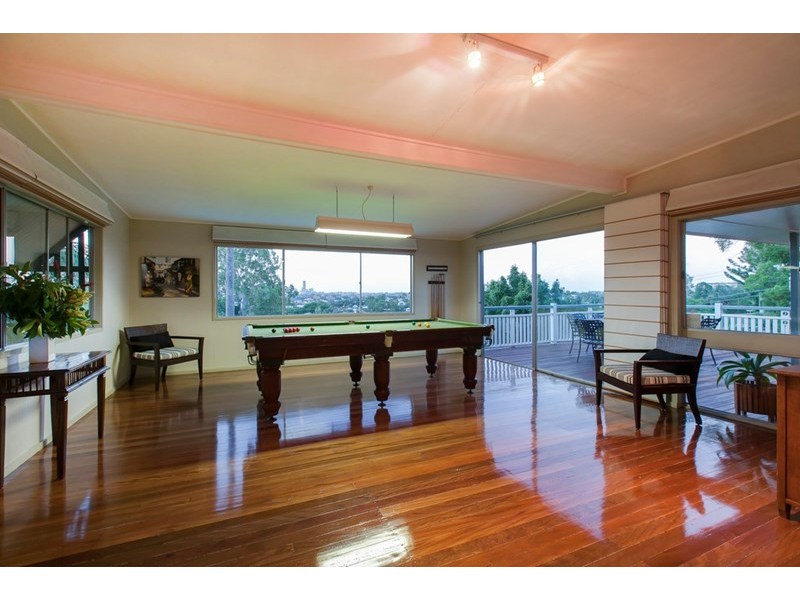 130 Sackville Street, Greenslopes QLD 4120