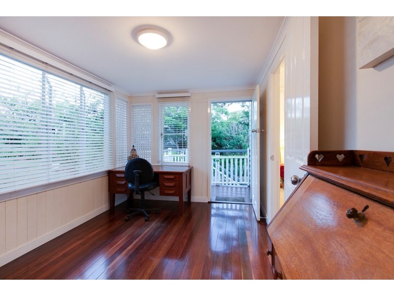 130 Sackville Street, Greenslopes QLD 4120