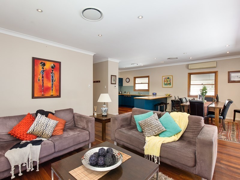 52 Bunowang Street, Balmoral QLD 4171