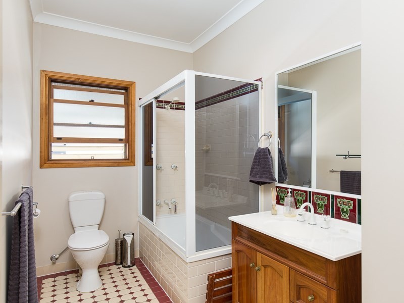 52 Bunowang Street, Balmoral QLD 4171