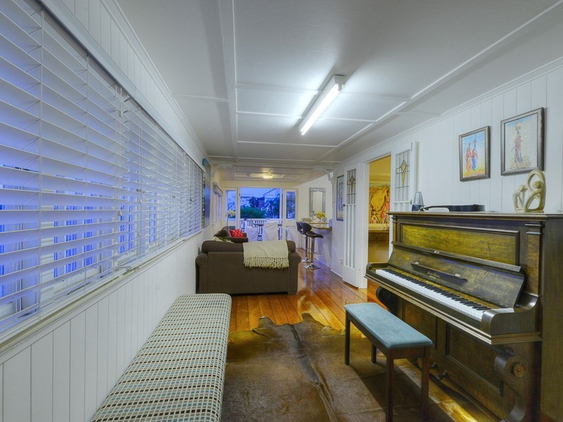 13 Cawmore Road, Hawthorne QLD 4171