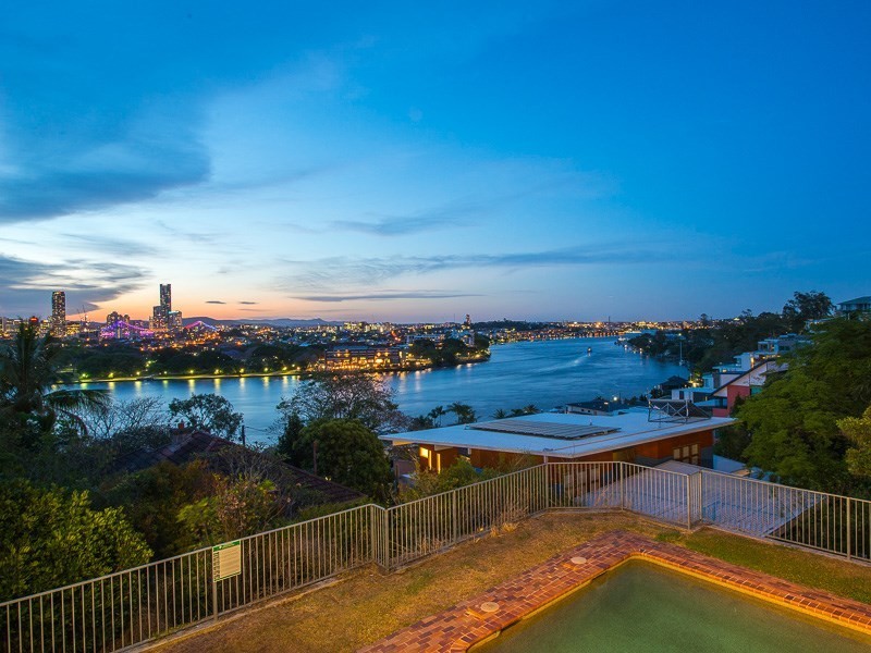 13 Cawmore Road, Hawthorne QLD 4171