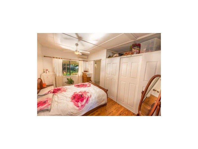 34 Arundal Street, Brighton QLD 4017