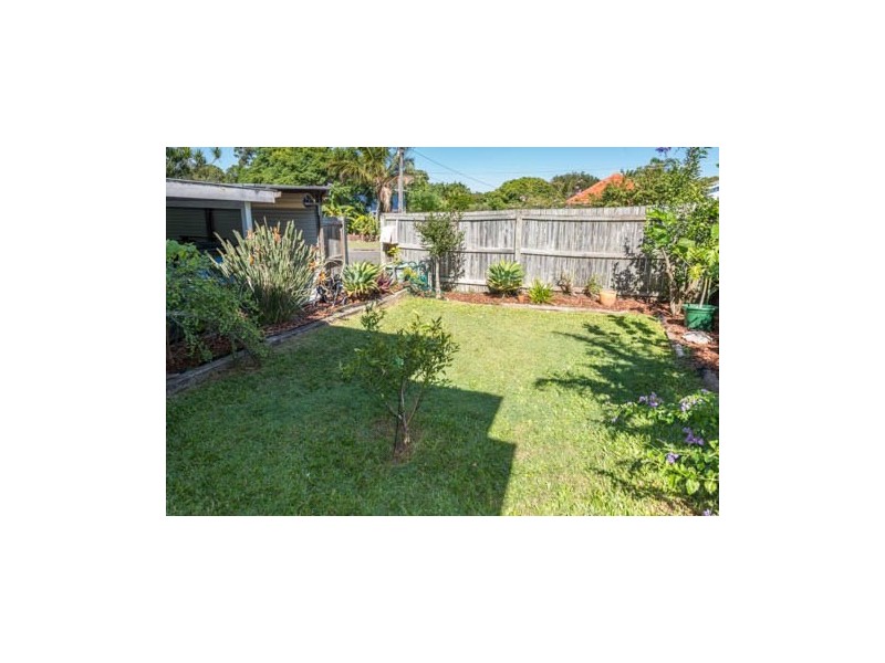 34 Arundal Street, Brighton QLD 4017