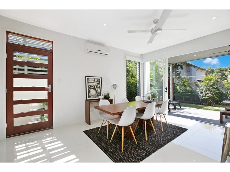 2/431 Hawthorne Road, Bulimba QLD 4171