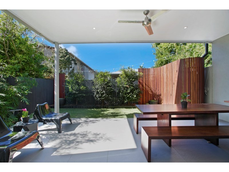 2/431 Hawthorne Road, Bulimba QLD 4171