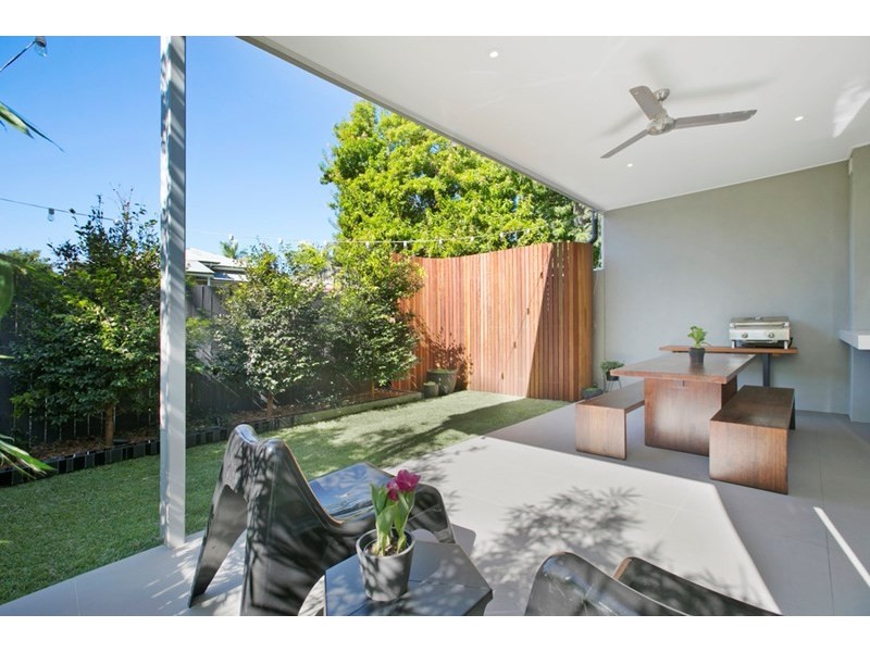 2/431 Hawthorne Road, Bulimba QLD 4171