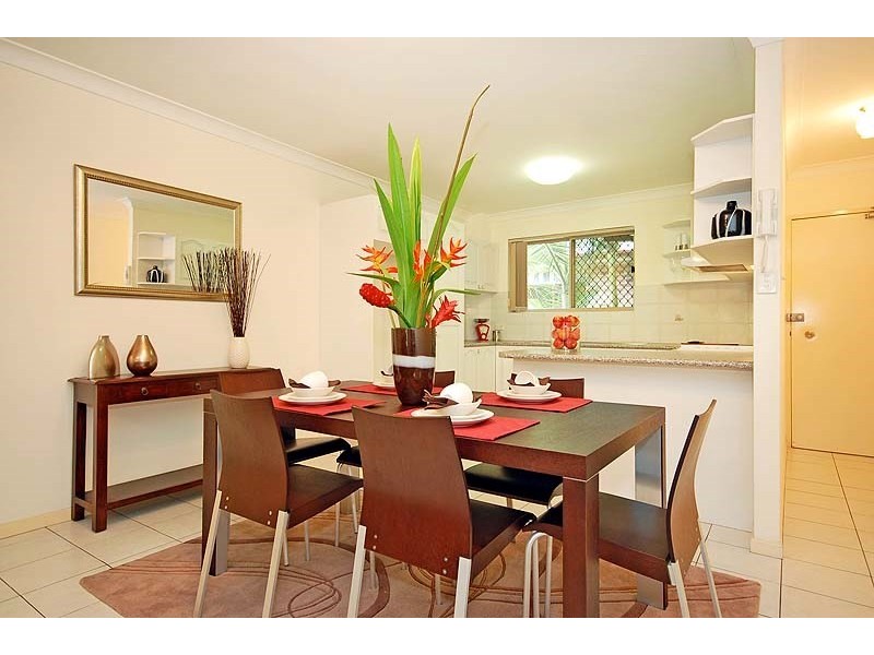 6/41 Shottery Street, Yeronga QLD 4104