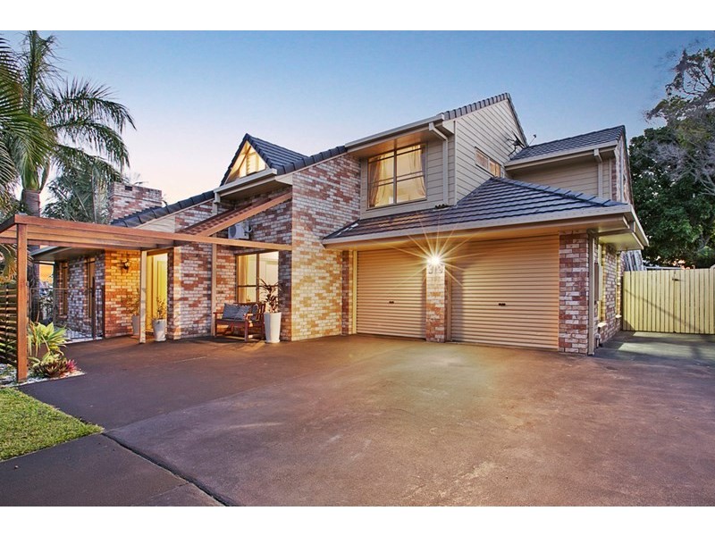 39 Greggor Street, Wynnum West QLD 4178