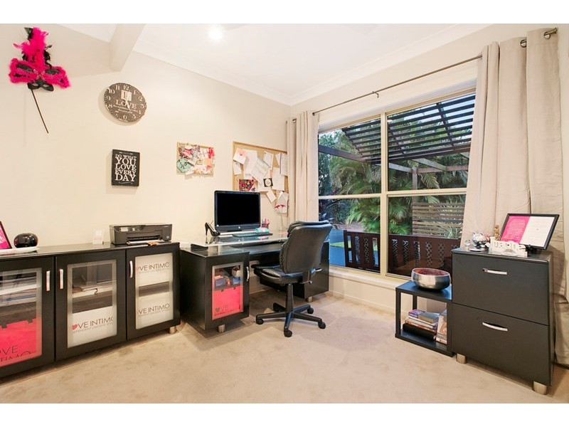 39 Greggor Street, Wynnum West QLD 4178