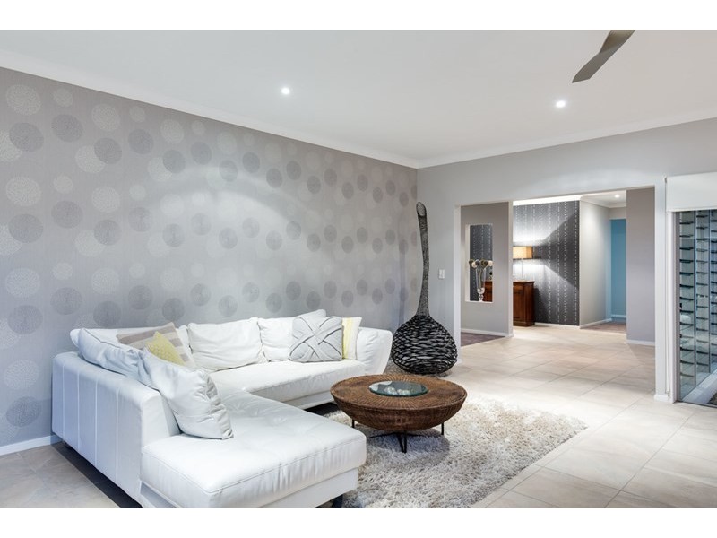 22 Franklin Street, Wakerley QLD 4154