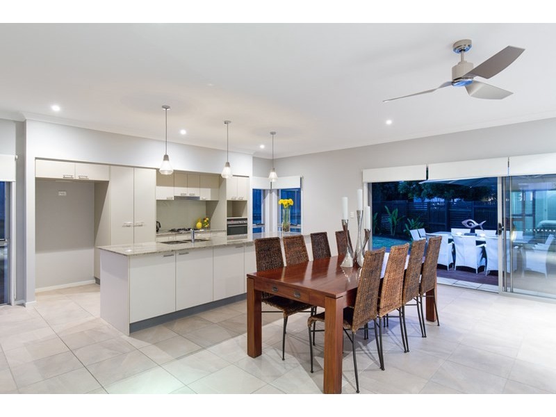 22 Franklin Street, Wakerley QLD 4154