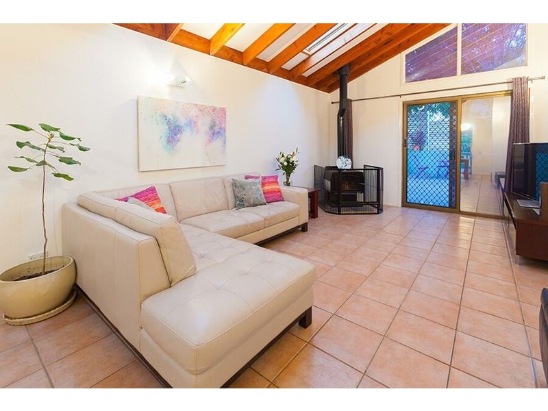 69 Brodie Street, Holland Park West QLD 4121