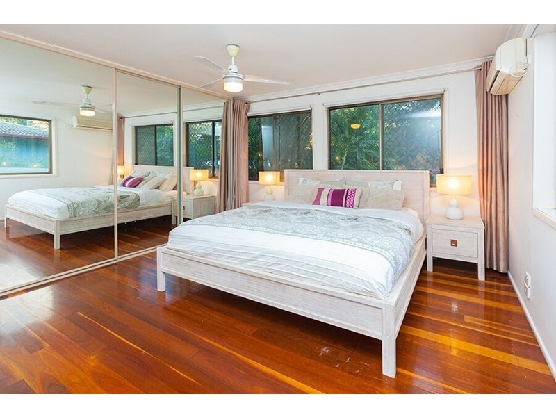 69 Brodie Street, Holland Park West QLD 4121