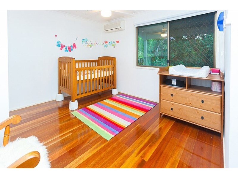 69 Brodie Street, Holland Park West QLD 4121