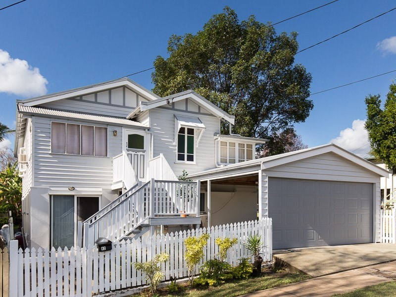 42 Thomas Street, Greenslopes QLD 4120