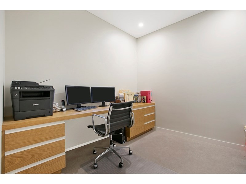 20603/37d Harbour Road, Hamilton QLD 4007