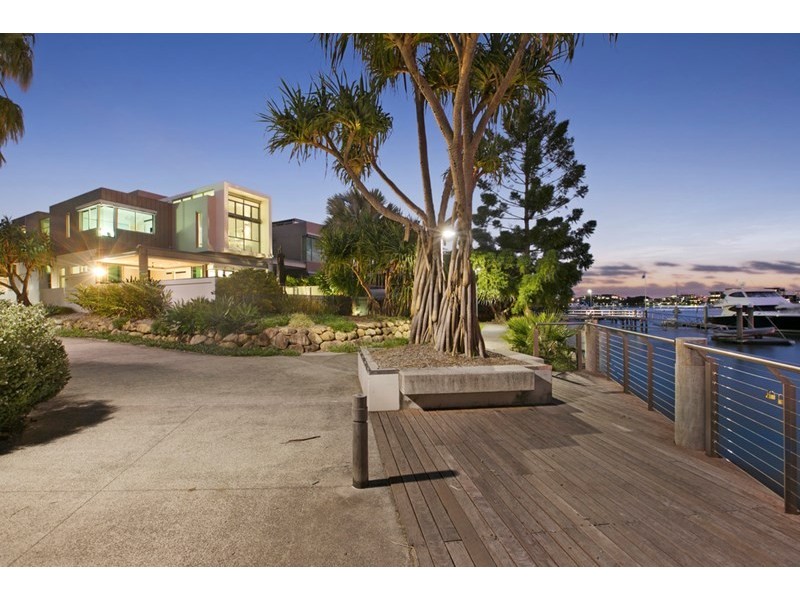 47 Waterline Crescent, Bulimba QLD 4171